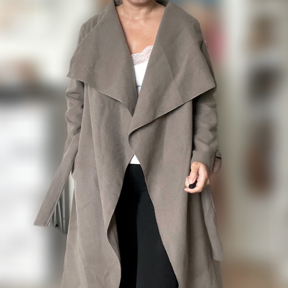 Megan Markle Belted Waterfall Style Coat - New with tags-Size S/M - MOCHA